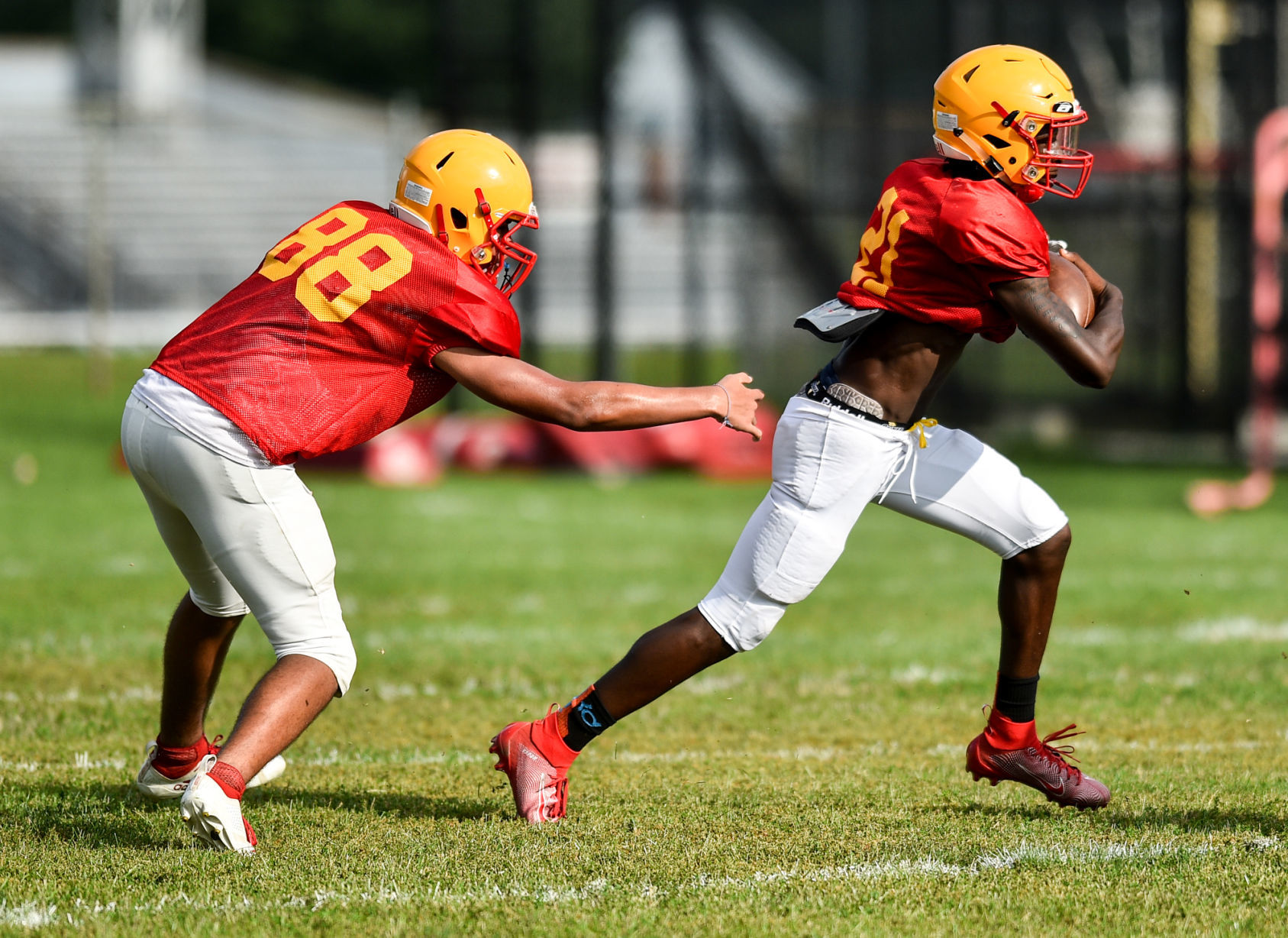 081919-mda-spt-rocky-football-101a.JPG